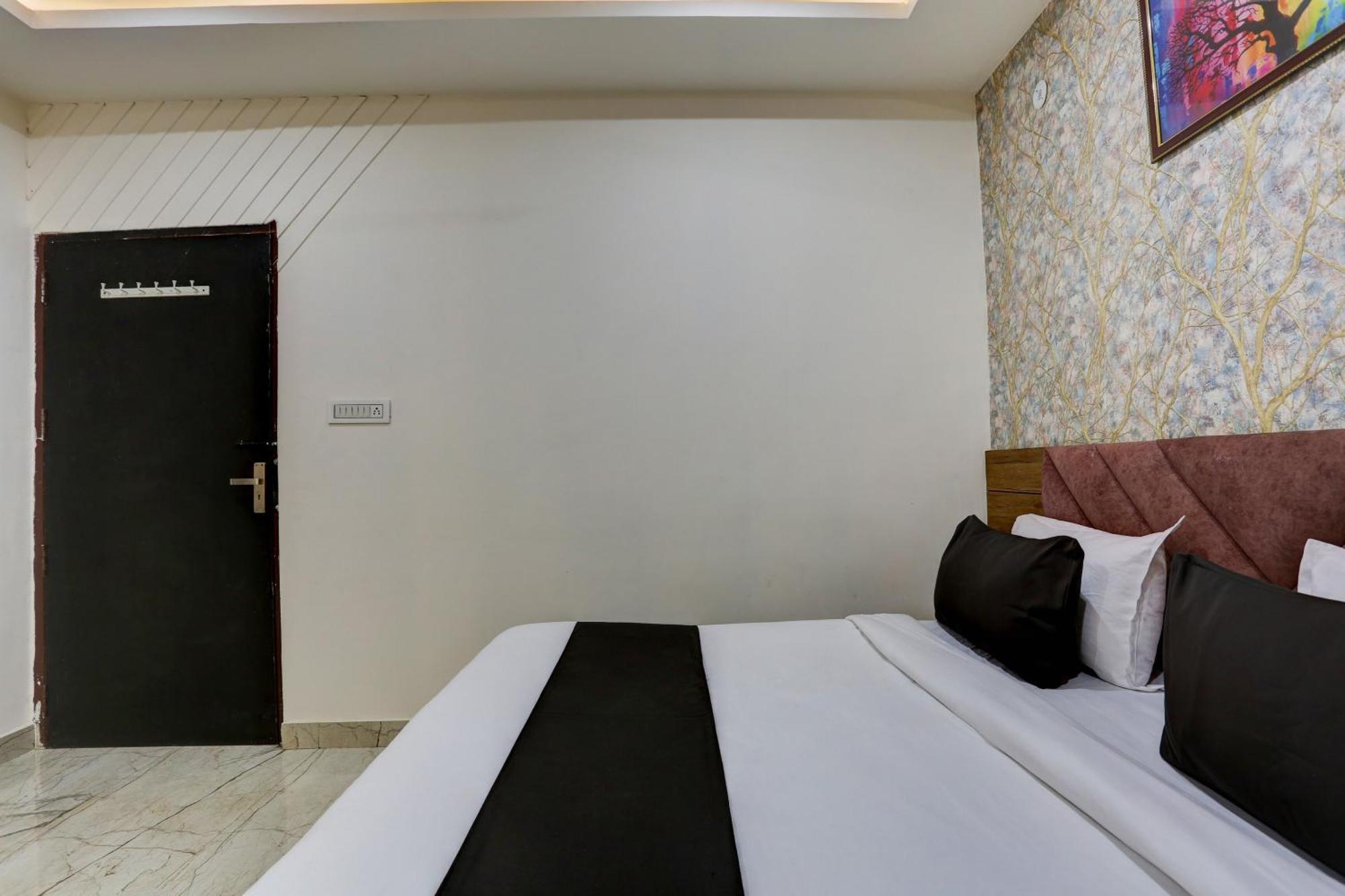 Hotel Collection O Jairaj à Alwar Extérieur photo