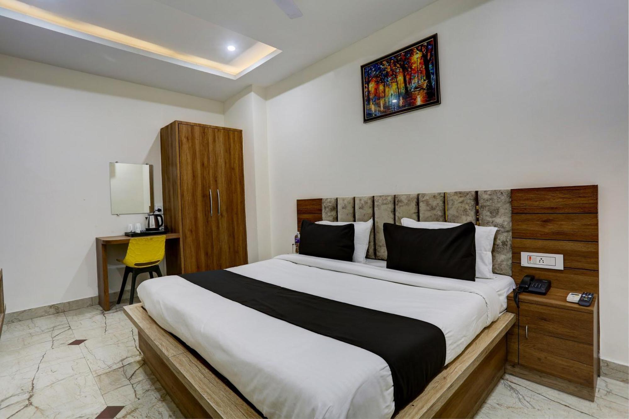 Hotel Collection O Jairaj à Alwar Extérieur photo