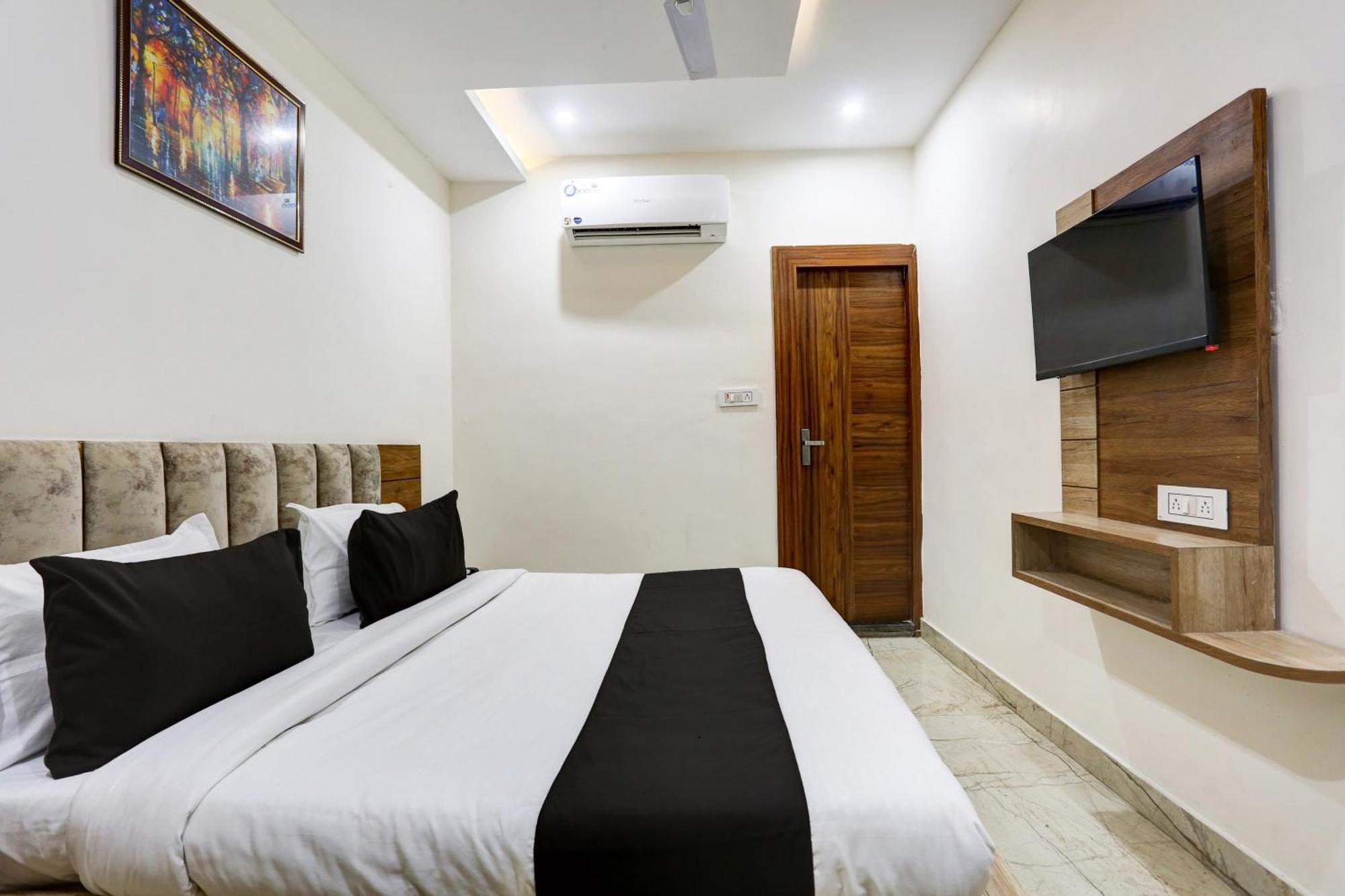Hotel Collection O Jairaj à Alwar Extérieur photo