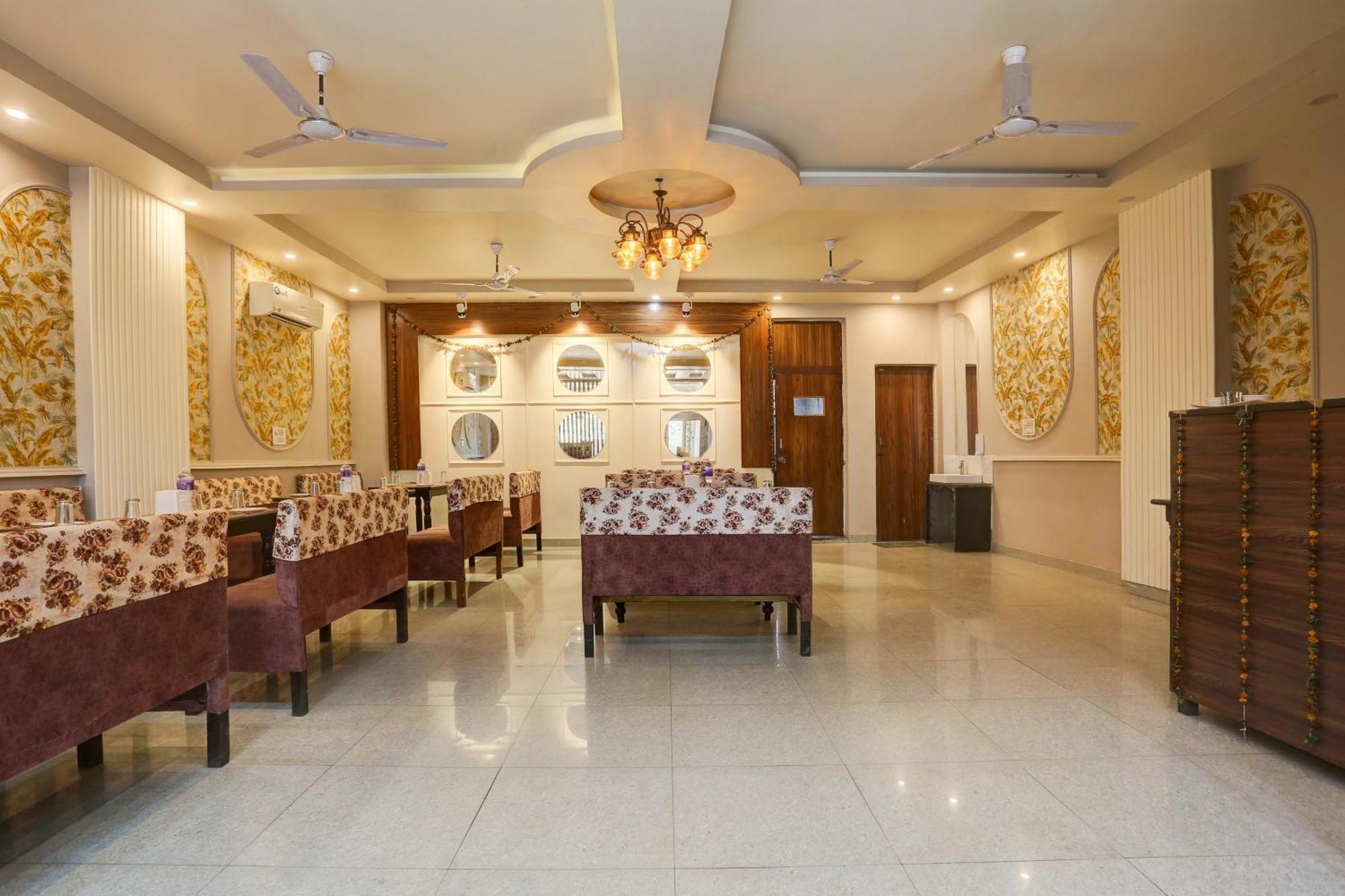 Hotel Collection O Jairaj à Alwar Extérieur photo
